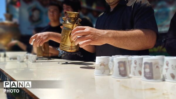 دمق به رنگ عاشورا