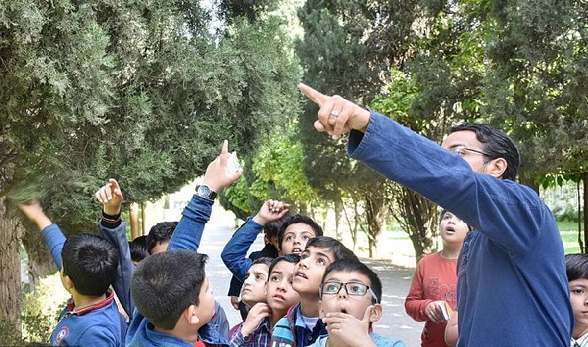 مشاهده مستقیم پدیده‌ها موجب ماندگاری بیشتر اطلاعات در ذهن می‌شود