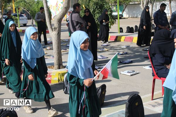 رزمایش «همکلاسی مهربان» و پویش سراسری «برای آینده‌سازان» به یاد فرشتگان آسمانی میناب