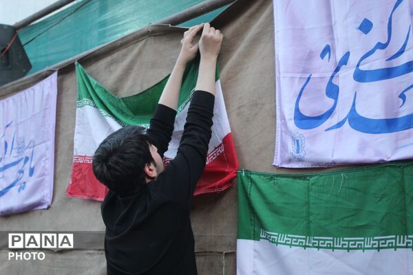 یاد مردی که برای ما ایستاد