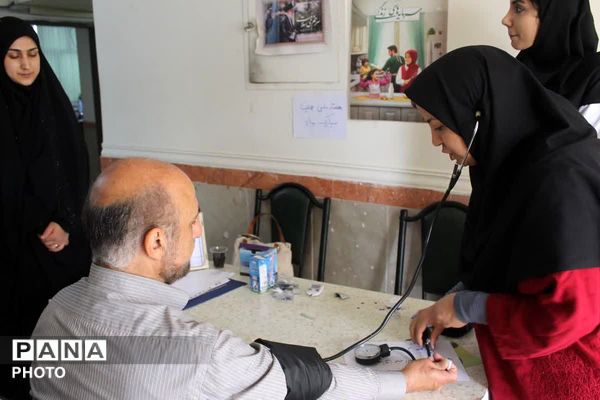 گرامیداشت هفته سلامت؛در اداره‌ آموزش و پرورش جوادآباد
