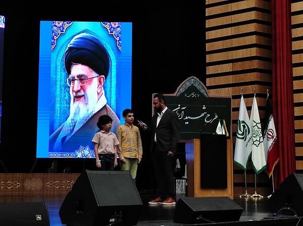 برگزاری مراسم اختتامیه  مسابقات قرآن،  عترت و نماز دانش آموزی شهر تهران