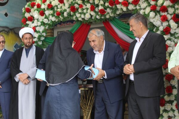 آغاز پرشور سال تحصیلی در ملکان با جشن دانش‌آموزی