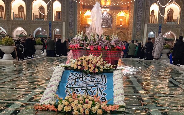 گل آرایی و چراغانی حرم رضوی 