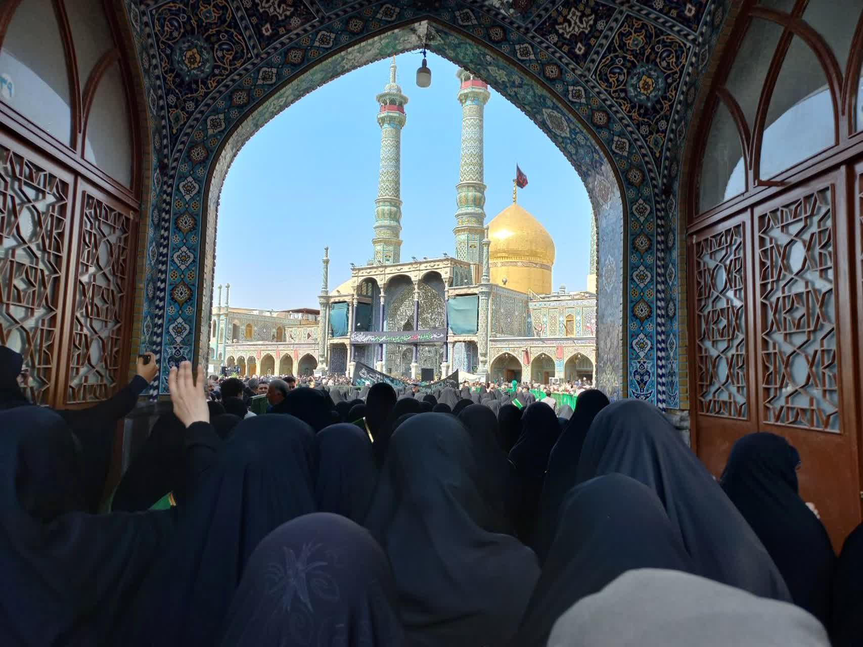 دسته عزاداری بانوان قم در سالروز شهادت امام رضا(ع)