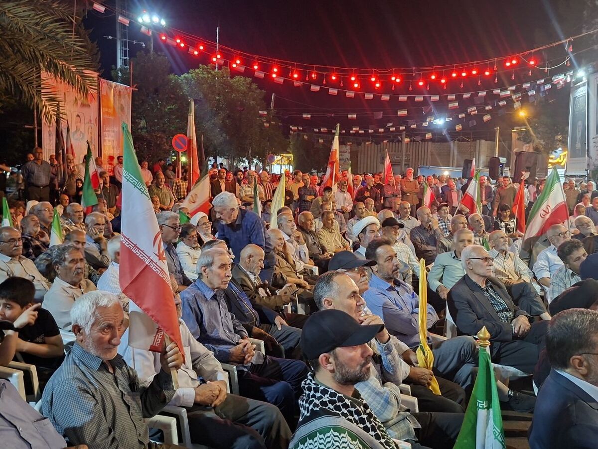 حضور پرشور مردم گرمسار در تجمعات شبانه با محوریت انسجام ملی
