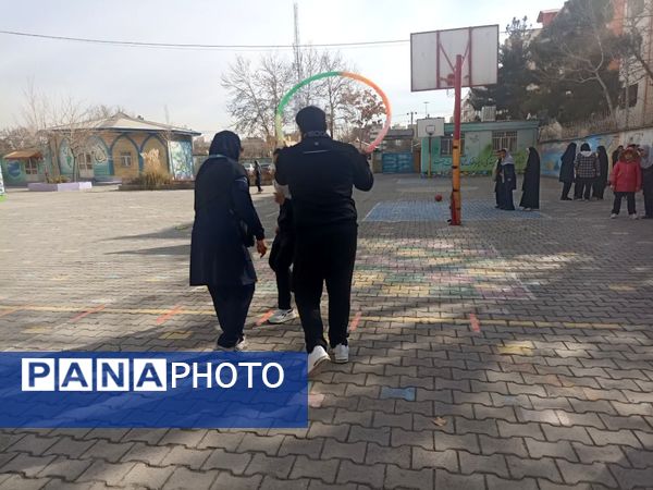 مسابقات ورزشی پدر دختری به مناسبت روز پدر