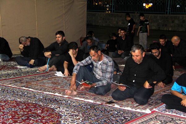 مراسم عزاداری شب هفتم محرم در مسجد امام هادی(ع) شهرکرد
