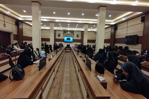 مراسم افطاری فرماندهان بسیج دانش‌آموزی و فرهنگیان در آموزش و پرورش ناحیه دو شهرری 