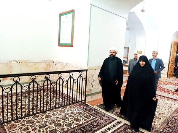 حضور معاون رئیس جمهور در زیارتگاه شهید مدرس (ره)