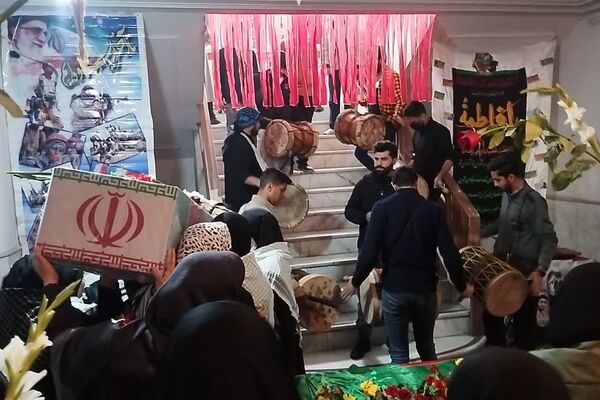 تشییع شهید گمنام در مدارس ناحیه 4 شیراز