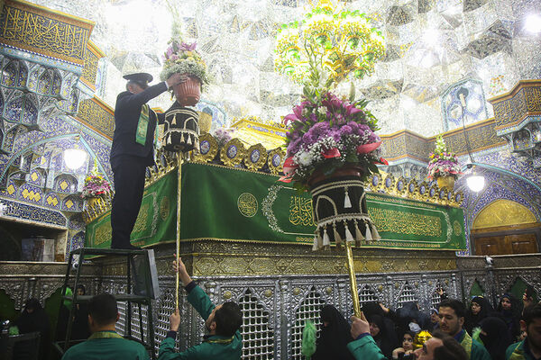 جشن عید مبعث در شب و روز بارانی حرم حضرت معصومه(س)