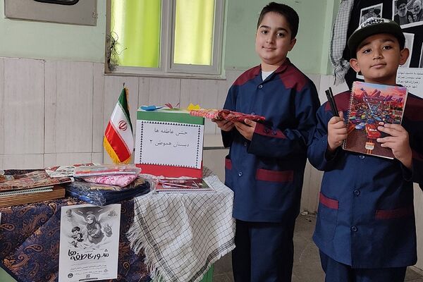 مراسم شور عاطفه‌ها در مدارس رودهن 