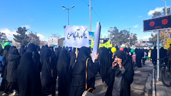 راهپیمایی و جشن یوم الله ۲۲ بهمن در شهرستان گناباد 
