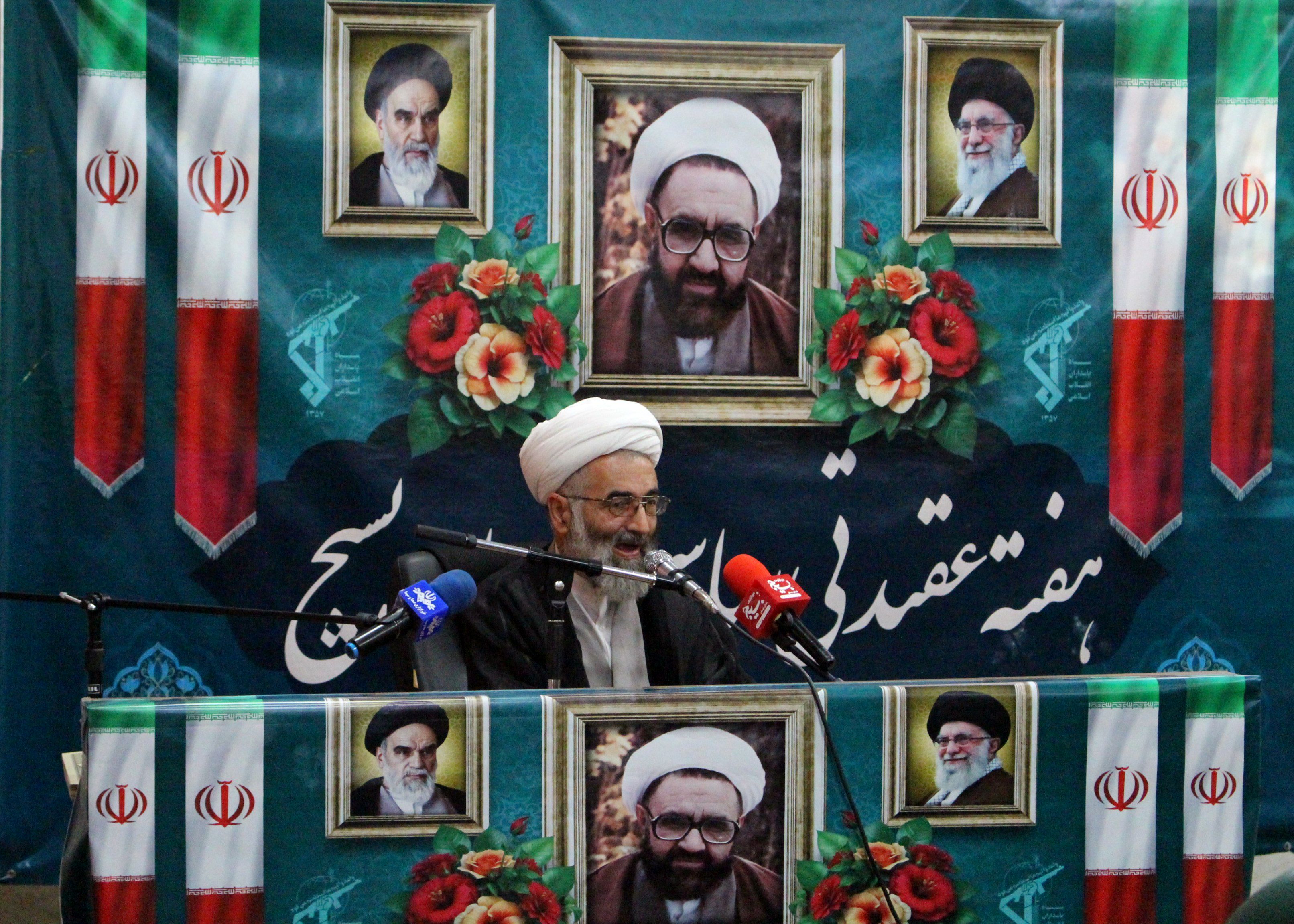  شهید مطهری نماد علم، توسل و تفکر عمیق دینی بود