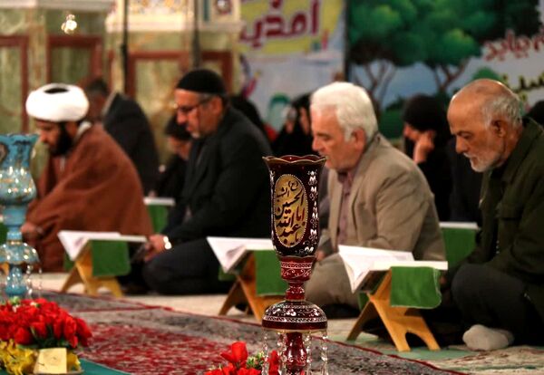 آیین ملی جزءخوانی قرآن کریم در آستان مقدس حضرت محمدهلال بن علی (ع)
