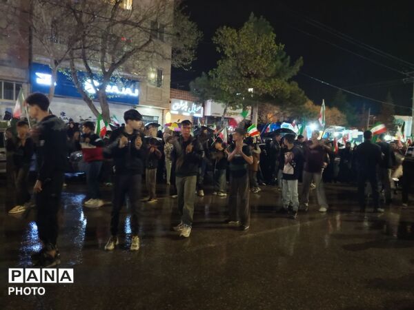 باران، صحنه را تماشایی تر کرد 