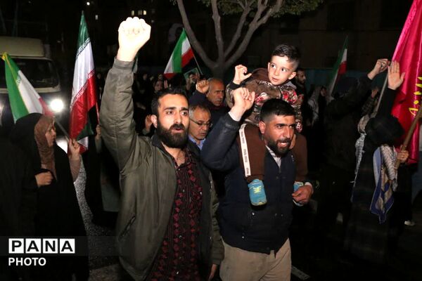 راهپیمایی شب پنجاهم مردم غیور محمدشهر کرج