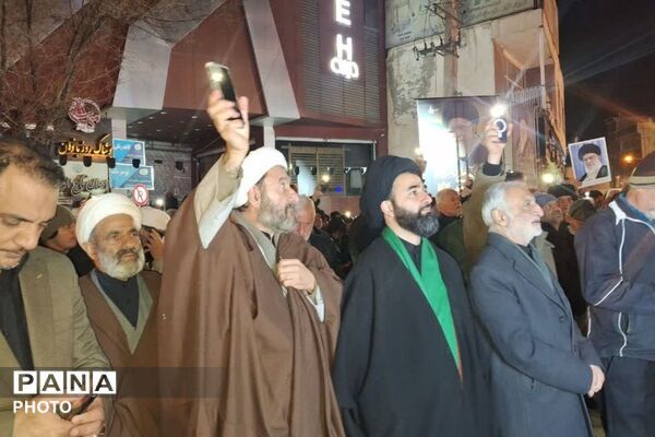 حضور مردم ولایتمدار و مسئولین شهرستان فیروزکوه در اجتماع امت حزب‌الله