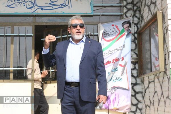 بازدید مدیر آموزش‌و‌پرورش فیروزکوه از مدرسه امام صادق (ع) در آستانه سال تحصیلی جدید