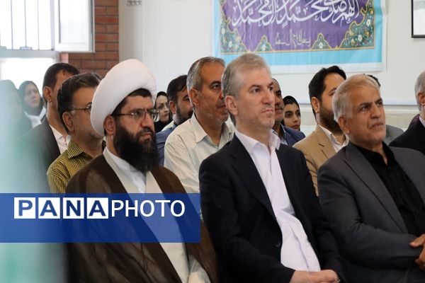 یک خشت هزار امید