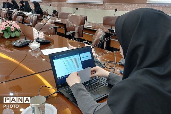 تشکیل کارگروه تخصصی بین دستگاهی نماد در آموزش و پرورش رباط‌کریم