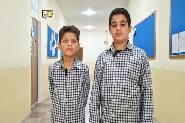 حافظ، همکلاسیِ امروز ما