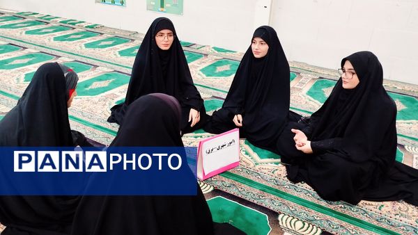 دانش‌آموزان در تریبون آزاد، نقدهای خود را به مسئولان مطرح کردند