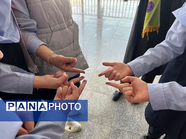 انتخابات شورای دانش‌آموزی دردبستان ارمینه مصلی نژاد