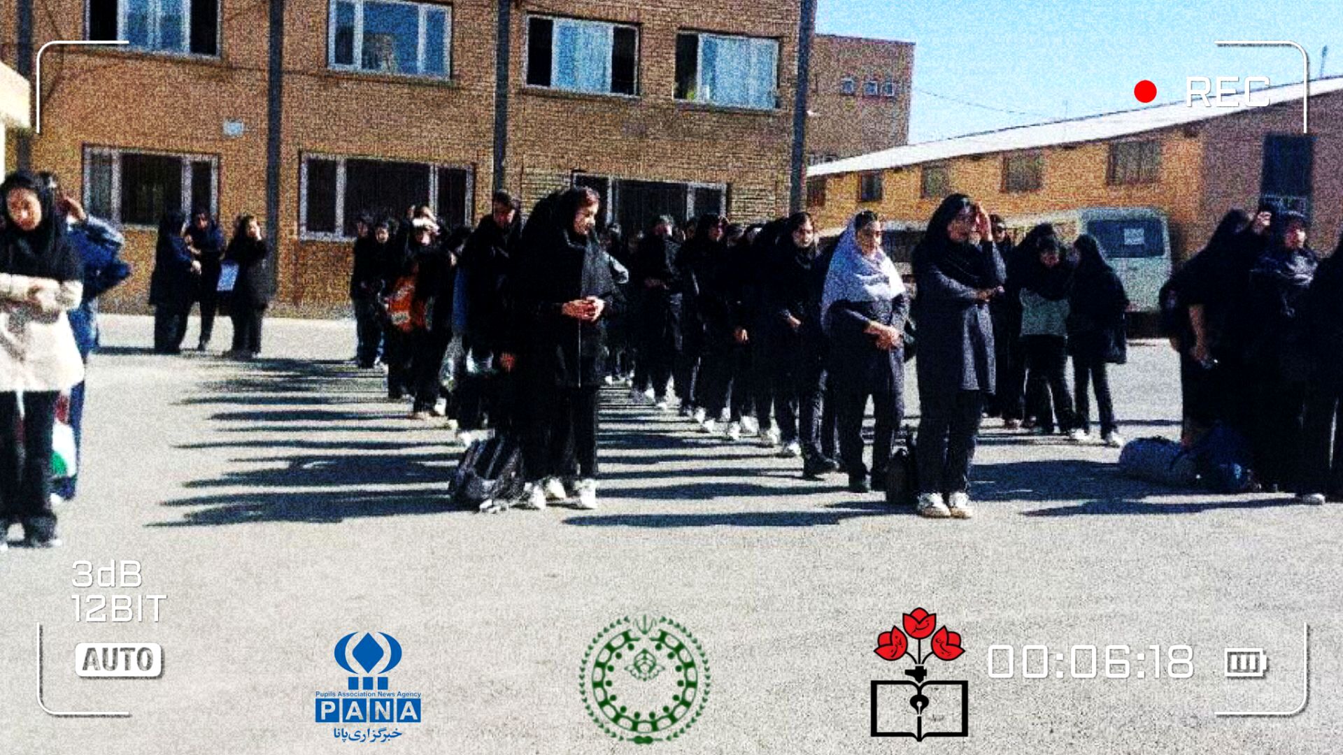 بدرقه ۸۶ دانش‌آموز دهگلان به اردوی راهیان نور