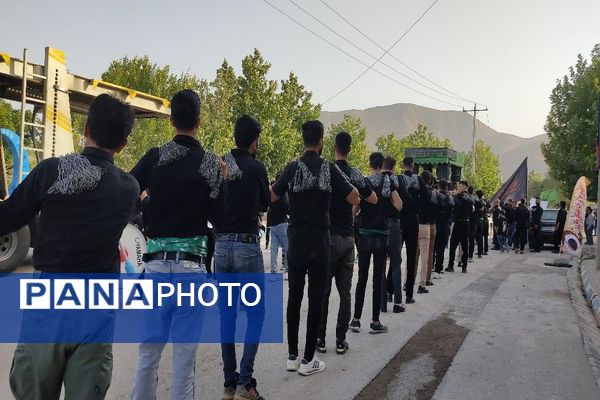 مراسم عزاداری و زنجیرزنی هیئات مذهبی شهر بار در روز تاسوعا حسینی 