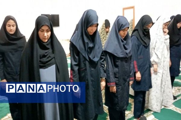 زنگ نماز در روز اول ماه مهر ۱۴۰۴در دبیرستان شهید مجید دهنوی نیشابور 