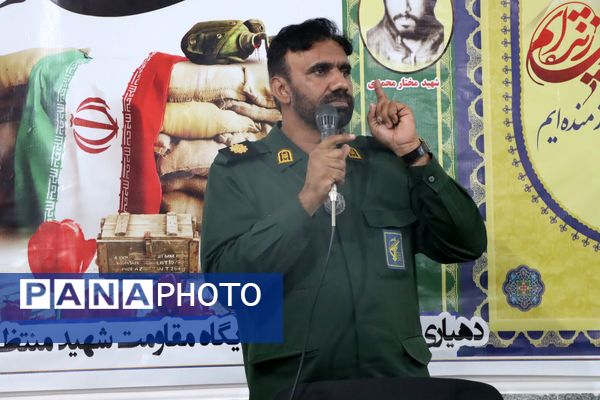 برگزاری یادواره شهدا در روستای دولاب با حضور مسئولان و خانواده‌های شهدا