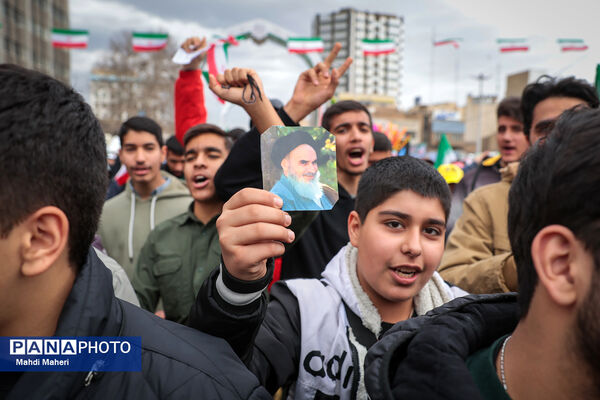 راهپیمایی ۲۲ بهمن در تهران