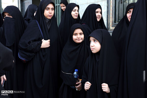 برگزاری همایش بزرگ جمع‌خوانی دانش‌آموزان با اجرای سرود و نوحه حماسی «باید برخاست»