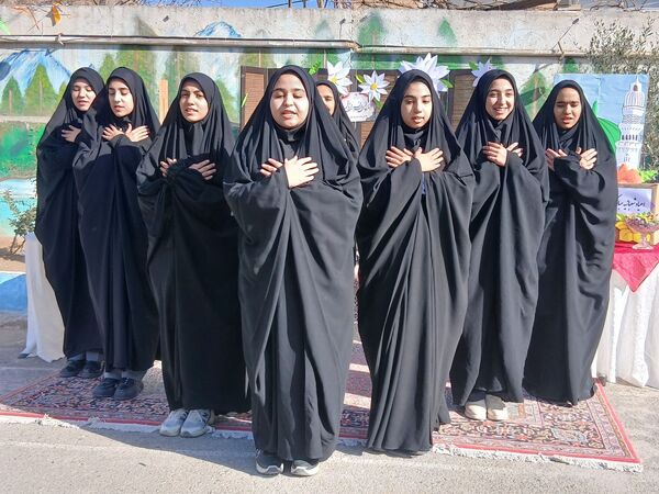 جشن اعیاد شعبانیه در هنرستان تلاش