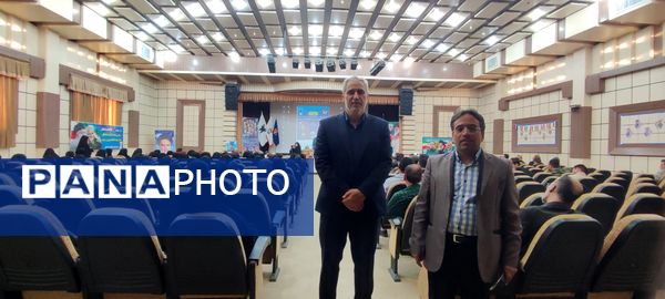 یادواره ۳۰۰۰ شهید خراسان شمالی و۶۴۴ شهید شیروان در دانشگاه آزاد اسلامی شهرستان شیروان