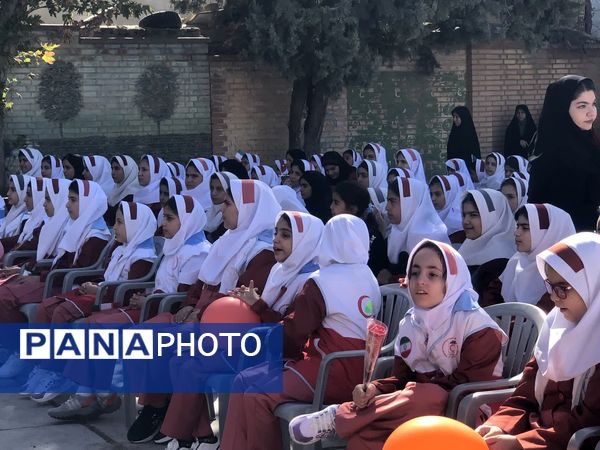 شکفتن لاله‌های دانش در دبستان حضرت رقیه کوهدشت؛ آغاز سال تحصیلی با شمیم ایثار و مقاومت