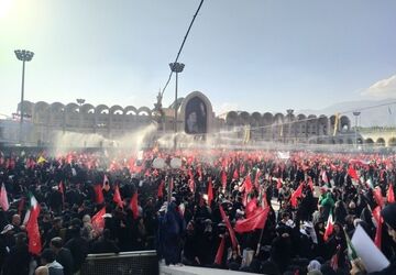 اجتماع میلیونی باید برخاست