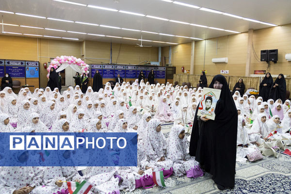 جشن تکلیف دختران در دفتر امام جمعه یزد