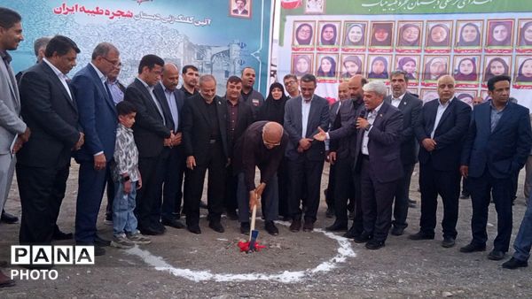 کلنگ ساخت بزرگترین مجموعه آموزشی شرق هرمزگان 