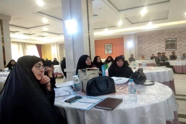 دوره و کارگاه تعاملی مربی، راهبر نسل جدید در مشهد
