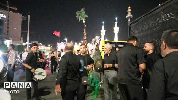 مراسم عزادرای هیات سینه زنی شب اربعین درمشهدالرضا
