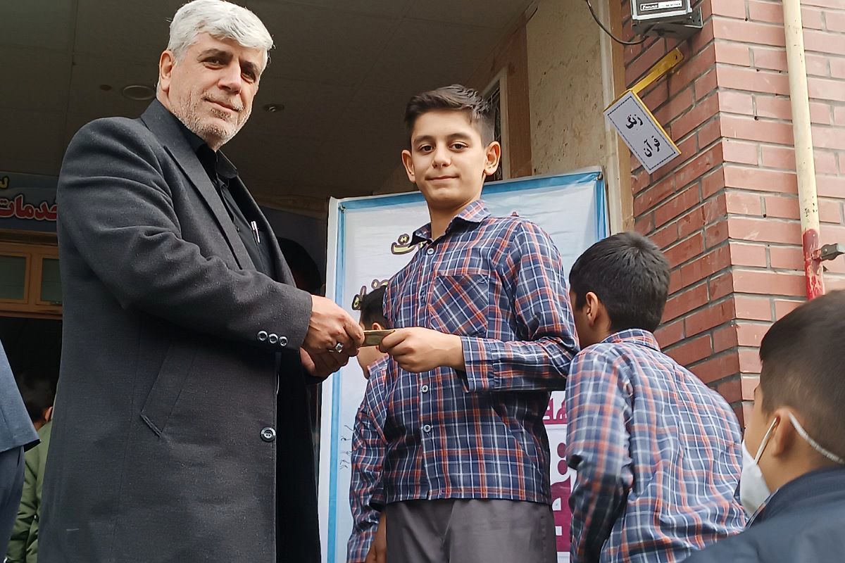 لحظه‌های نورانی با قرآن در دبستان علامه طباطبایی (ره)