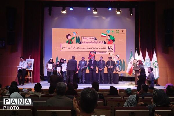 تجلیل از برگزیدگان پویش قصه‌نویسی ماکان نصیری