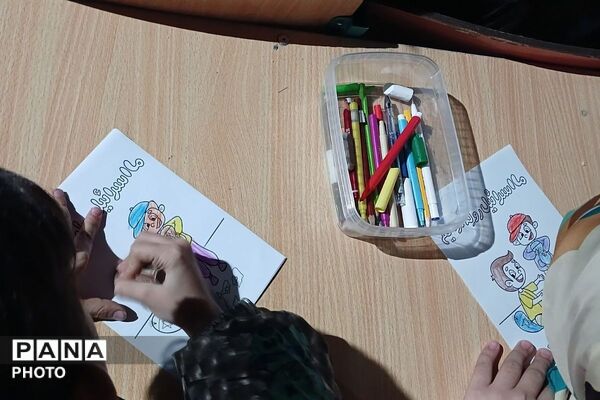 عهد معلمان و دانش‌آموزان با رهبر شهید در موکب فرهنگیان