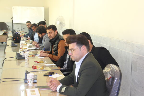 نشست کارشناسان سازمان دانش‌آموزی و دانش‌آموز خبرنگاران در سازمان دانش‌آموزی استان چهارمحال‌وبختیاری