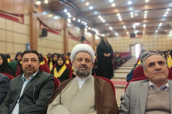  همایش یاوران انقلاب در اداره آموزش و پرورش رباط‌کریم