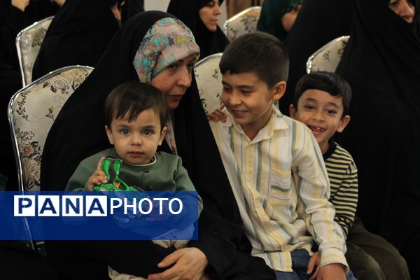 شانزدهمین پاسداشت ادبیات جهاد و مقاومت همراه با انتشار تقریظ رهبری بر کتاب «پاییز آمد»