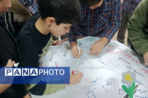 "لبیک یا مهدی" دانش‌آموزان پیشوا در دبستان علامه طباطبایی